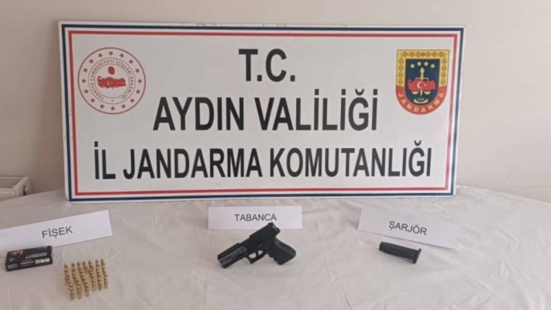 Aydın'da bir kişinin üzerinden ruhsatsız tabanca çıktı