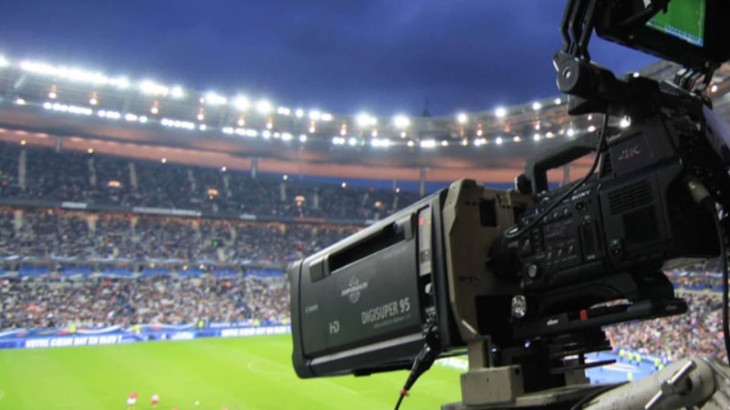 Devler Ligi heyecanı TRT'de!  Şampiyonlar Ligi'nde 4 maç şifresiz yayınlanacak...