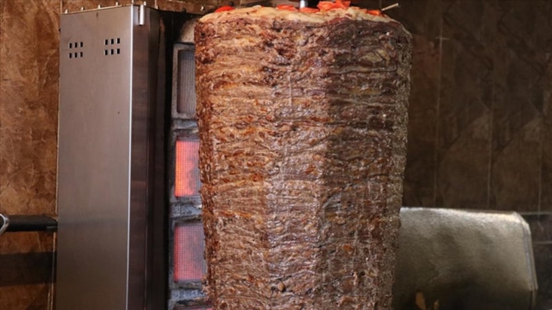 Bakın döner diye ne yedirmişler...