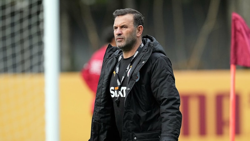 Okan Buruk'un derdi: Elinde 12 futbolcu kaldı