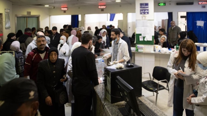 Suriye'de hapishanelerde işkenceye maruz kalan mahkumlar tedavi ediliyor