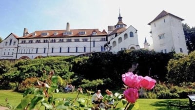 Galler'de manastırdaki papaz, onlarca çocuğa tecavüz etti