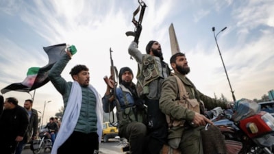 Suriye'de Esad'ın devrilmesi İran'da siyasi tartışmalara yol açtı