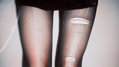 Asla kaçmıyor; Bu yöntemle ince çorap masrafından kurtulun...