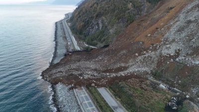 Artvin'deki heyelanda 100 bin ton toprak kütlesi hareket etti