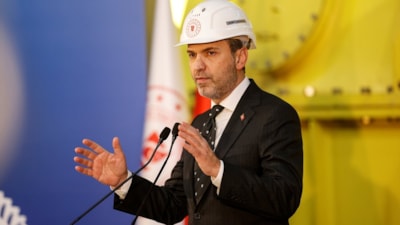 Alparslan Bayraktar: Akkuyu NGS'de ilk reaktörü 2025'te deneme üretimine alacağız