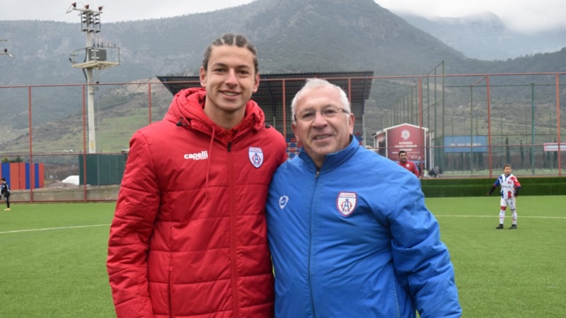 Altınordu Başkanı Seyit Mehmet Özkan, Enis Destan adına özür diledi