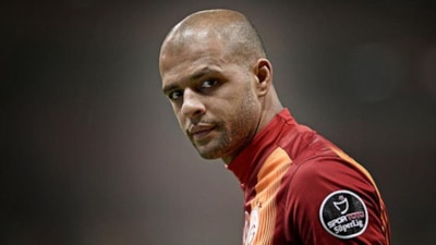 Felipe Melo, Beşiktaş Stadı'nın önünden paylaşım yaptı