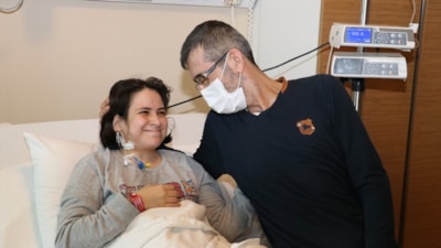 Antalya'da babasının böbreğiyle hayata tutundu