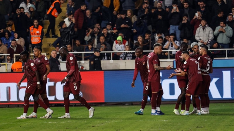 Hatayspor'dan hakem hatalarına dikkat çeken paylaşım!