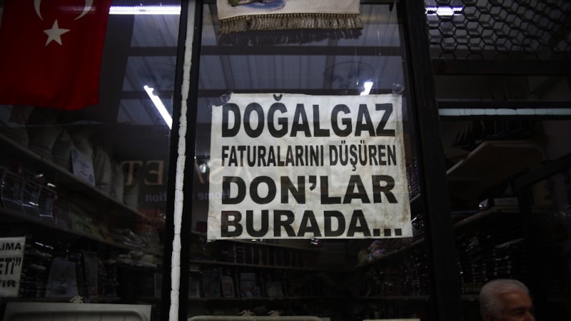 Bursa’da 'doğalgaz faturasını düşüren don afişi' satışları artırdı