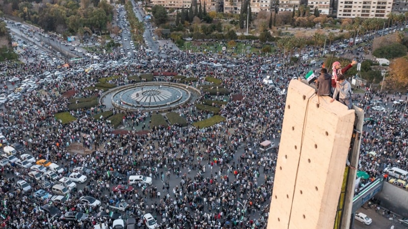 İran, Şam büyükelçiliğini yeniden açacak