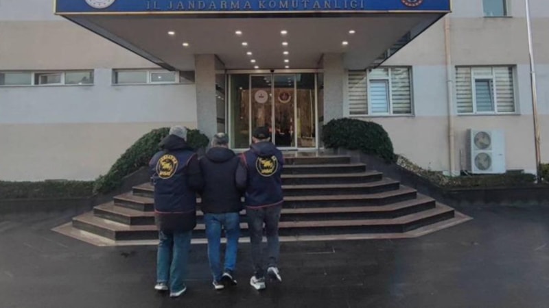 Gümüşhane'de cinayet ve yağma suçundan aranan 2 firari yakalandı