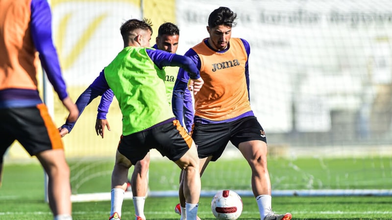 Galatasaray, Okan Buruk'un eski öğrencisini alıyor! Başakşehir kadro dışı bırakmıştı