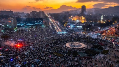 Suriye Esad rejiminden kurtuldu: Her gece binlerce kişi kutlamalarda buluşuyor