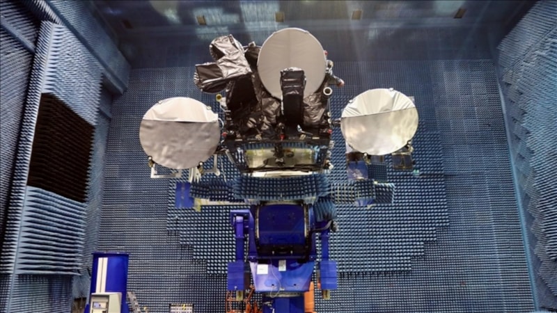 Türkiye uyduda küresel markalar çıkarmak için düğmeye bastı