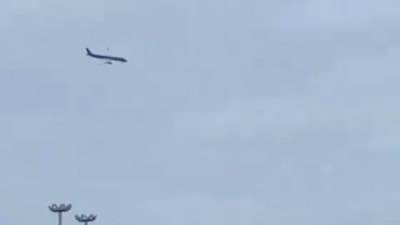 SON DAKİKA! Kazakistan'da facia: Yolcu uçağı düştü