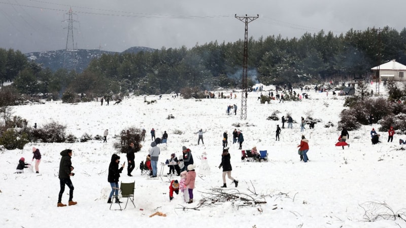 Muğla'da vatandaş Yılanlı dağına akın etti