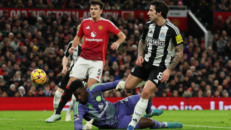 Manchester United evinde Newcastle United'a yenildi