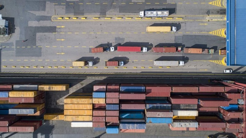 11 ayda ihracat yüzde 2,5 arttı, ithalat yüzde 6,3 azaldı