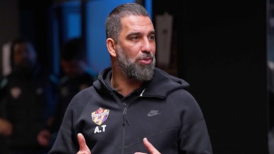 Arda Turan, Fenerbahçe'den iki futbolcu istiyor