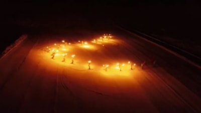 Bolu Kartalkaya'da meşaleli kayak şöleni