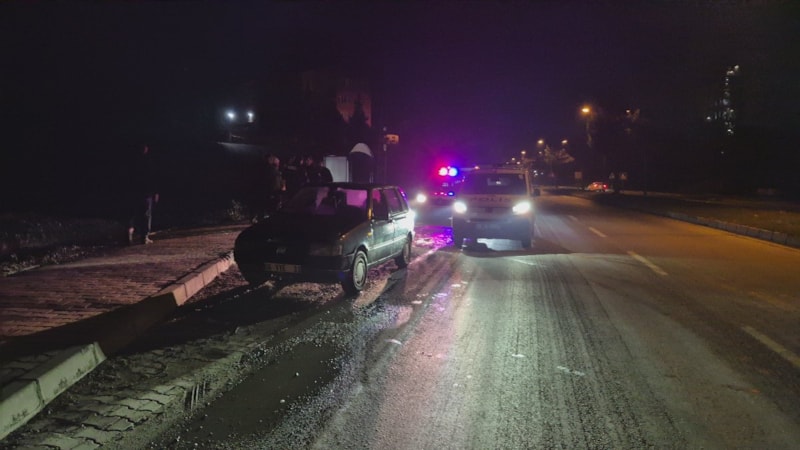 Bartın'da bir sürücü polisi görünce otomobilini bırakıp kaçtı