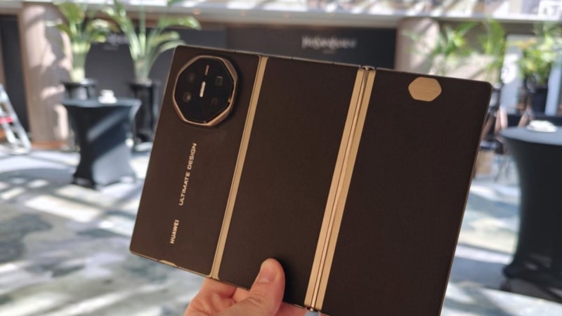 Huawei, üçe katlanan telefonunun yeni sürümünü geliştiriyor