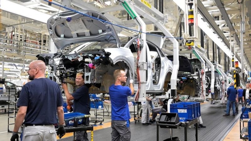 Volkswagen'in araç teslimatı 2024'te yüzde 1,4 düştü