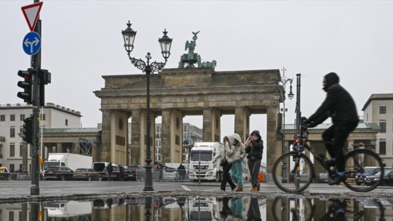 Almanya'nın bütçe açığı artıyor