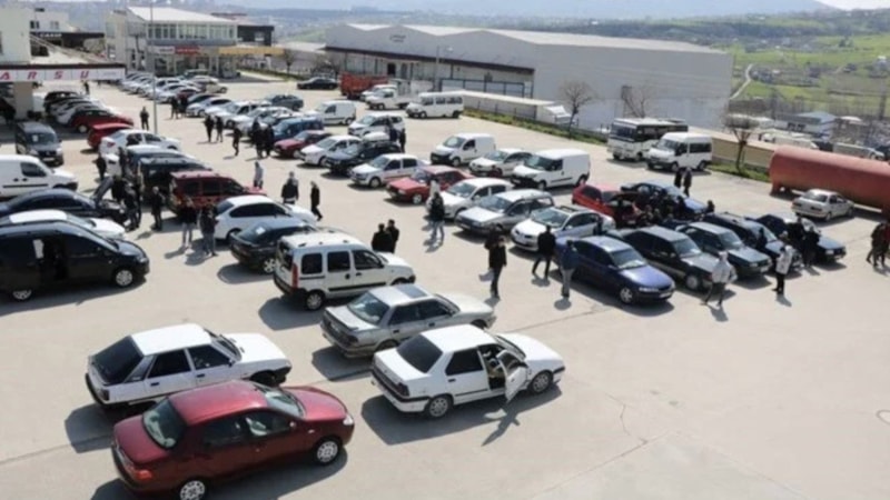 Suriye'de ikinci el araba fiyatları uçtu: 3 bin dolardan 15 bin dolara çıktı