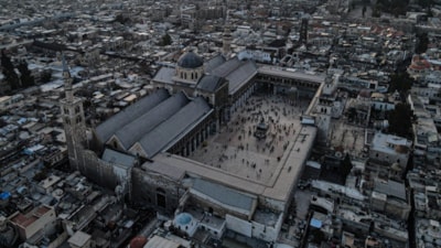 Emevi Camisi'nin halısı Gaziantepli halıcılardan