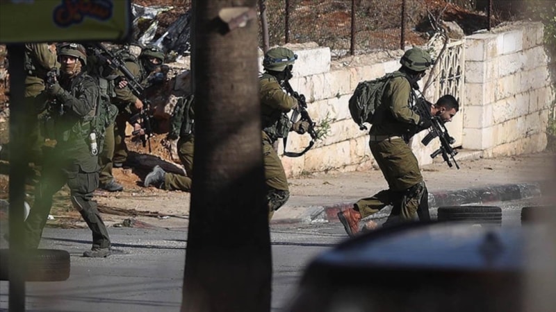 İsrail'in Batı Şeria'ya düzenlediği baskınlarda 3 Filistinli yaralandı