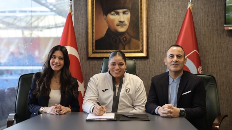 Trabzonspor, milli boksör Havvanur Kethüda'yı renklerine bağladı