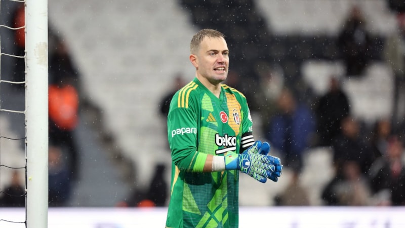 Beşiktaş’ta Mert Günok’un sözleşmesi yenileniyor