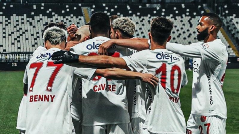 Ümraniyespor deplasmanda Manisa FK'yi farklı geçti