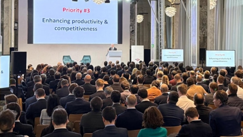 Mehmet Şimşek, Londra'da 250'den fazla yatırımcıya Türkiye'yi anlattı