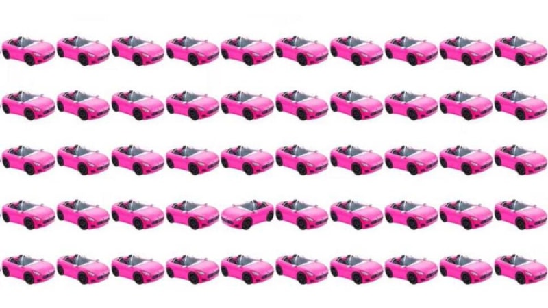 Zihin egzersizi: Sadece zeki insanlar 4 saniyede farklı arabayı bulabiliyor!