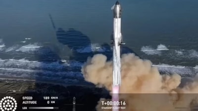 SpaceX’in Starship roketinin test uçuşu gerçekleştirildi: Havada parçalandı