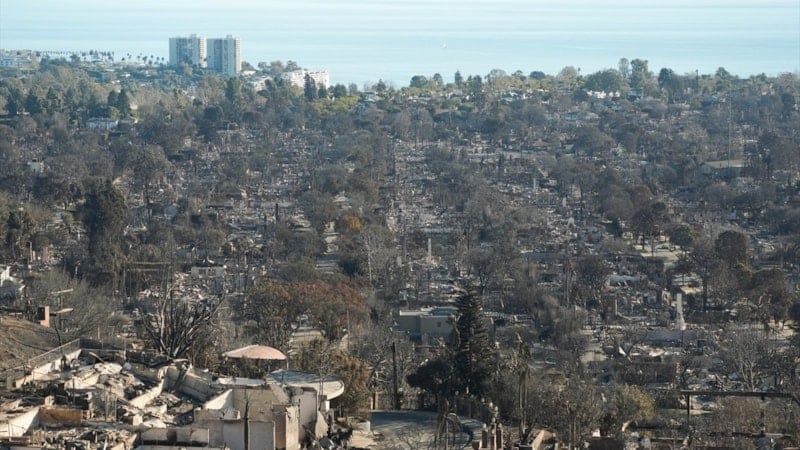 ABD'deki yangın felaketinde can kaybı 27'ye yükseldi