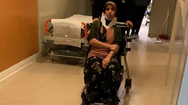 Bursa'da motosiklet yayaya çarptı: 2 ağır yaralı