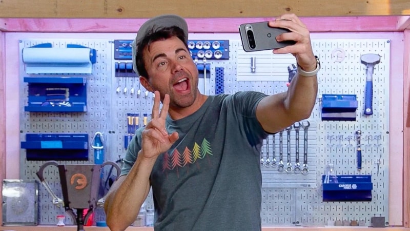 Google Pixel ve Mark Rober, Dünya yörüngesinde selfie çekmek için bir uydu fırlattı