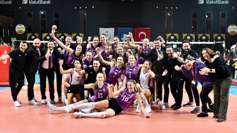 Zeren Spor, VakıfBank'ı devirdi