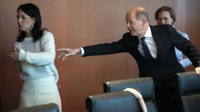 Almanya Dışişleri Bakanı Baerbock ile Başbakan Scholz arasında fotoğraf krizi