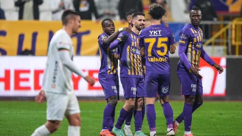 Eyüpspor, Alanyaspor'a 3 attı