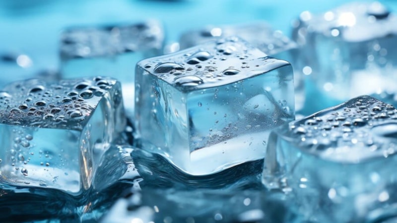 Buz ile yüz yıkamak neye iyi gelir? Buz ile yüz yıkamanın faydaları...