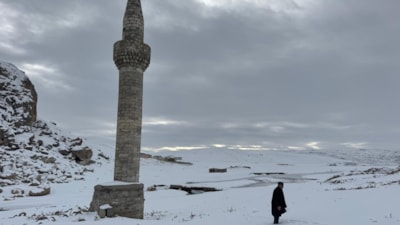 Ağrı'da sular altında kalan cami yeniden gün yüzüne çıktı