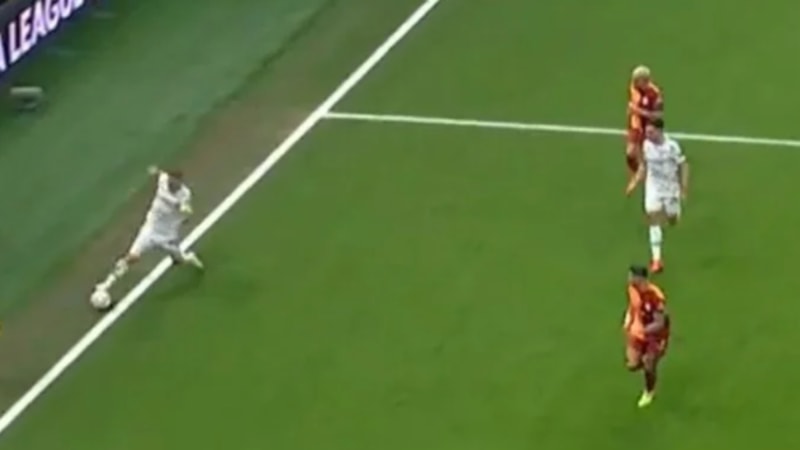 Galatasaray'dan itiraz! Dinamo Kiev'in golünde top çizgiyi geçti mi?