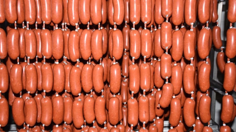 İzmir'de kırmızı et skandalı: 10 işletme kırmızı ete kanatlı et karıştırarak tağşiş yaptı