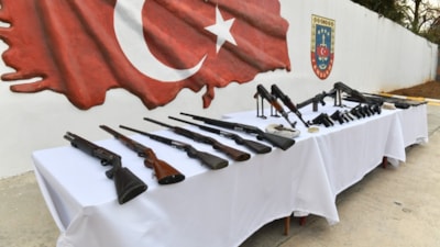 Şanlıurfa'da silah kaçakçılarına operasyon: 22 gözaltı